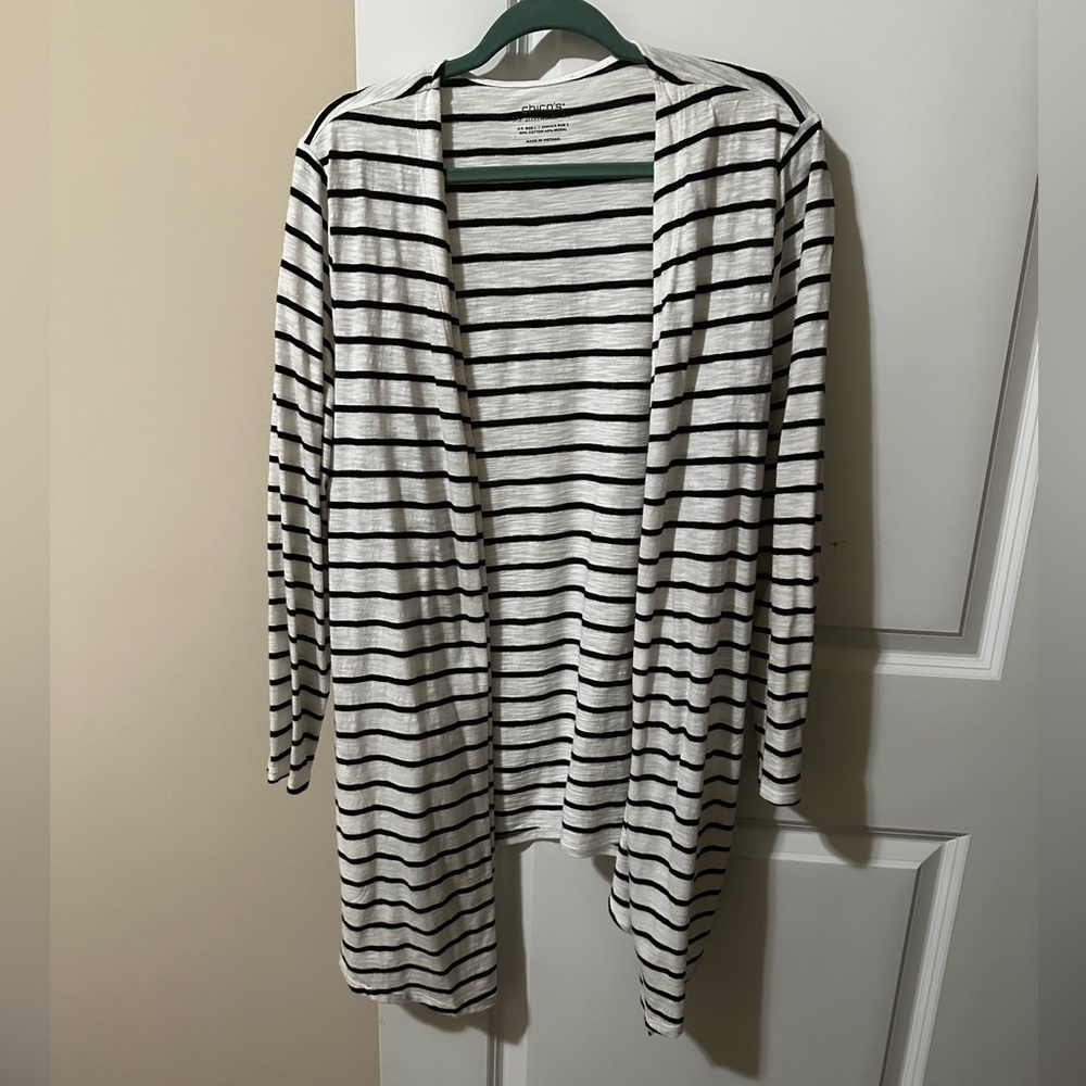 Chico’s White/Black lightweight Cardigan Sweater. Size large.